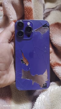 آيفون ١٤ برو • ١٢٨ • طافي