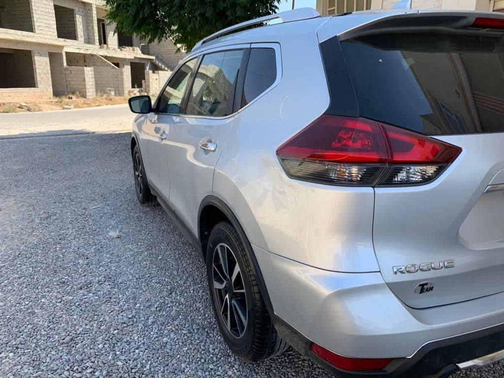 نیسان رۆگ 2019 SV چوار پستن گوشین کارەبایو هیتەرتە سێ پارچی پێشی بۆیاغە جێجێی بچوکی بۆیاغە 135💲مەعامەلە 📞*********** أربيل, العراق
