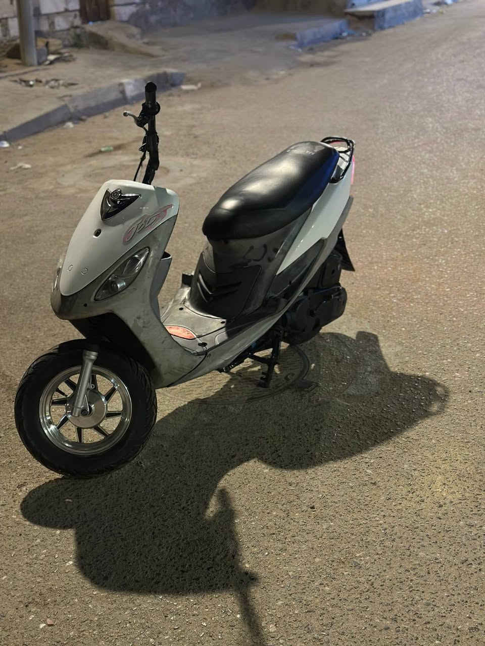 سلام عليكم دراجه قجمه للبيع مكاني الحيانية السعر خاص تواصل ***********
