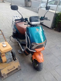 دراجه شحن 6 بطاريات ضخمه سرعه 100 حقيقي تجي وياها شاحنه 72 فولت بطاريا...