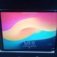 آيباد ١١ برو • ١٢٨ • نظيف