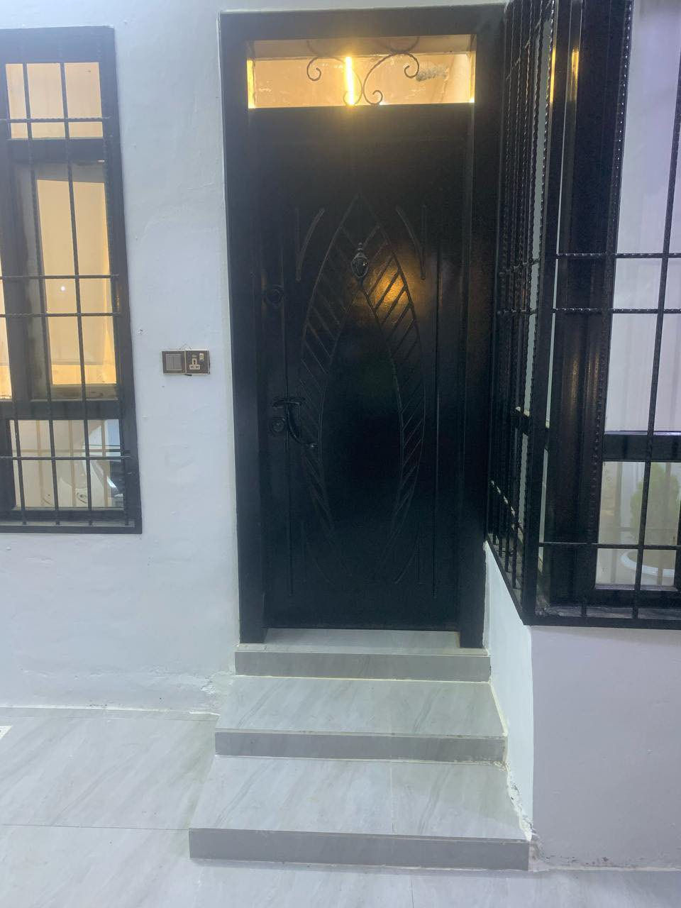 سلام علیکم
#خانووی_مۆدێرن بۆ فرۆشتن ⛪💒
ناونیشان 📍 قەزای ڕزگاری (سموود) 
 
◼️گەڕەکی ئەنفالەکان(ئازادی) 🏙️🌇
◼️تاپۆی یەک ناوە 🔴
◼️ڕوبەری 7 × 20 =140 مەترە 📏 📐
◼️نزیک مەکتەبی بەمۆیە 
◼️نزیک مەکتەب و مزگەوت و یاریگا
◼️سەقفی مەغریبییە
◼️دکتی موبەریدەی بۆ کراوە
◼️بە شێوەیەکی زۆر جوان و تۆکمە دروستکراوە 
◼️کۆڵانی قیرە 🛣️
◼️شوێنێکی زۆر خۆش و دڵگیری هەیە 🌄
◼️کامل دەرگاکانی ئەدۆی توورکیە

🔴ژورەکانی ئەم خانووە پێکهاتووە لە ⬇️

🔶میوان 🚪🪑
🔶مطبخ 🍴🔪
🔶مساعد مطبخ 🥄
🔶هۆڵێک 🖼️
🔶دوو ژوور نوستن 🛋️🛏️
🔶ڕۆشنایی 
🔶مشتەمەلات 🚿🛁

بۆ زانینی نرخ 💵 تەنها خاڵێک لە کۆمێنت دانێ ڕاستەوخۆ بە نامە نرخەکەیت پێ دەگات یان پەیوەندی بکەن بەم ژمارانەوە 📲📞📳

***********📞✅
***********📞✅
***********📞✅

دەتوانن سەردانی
#نوسینگەی_محمد_یاوەر_محمد بکەن 

ناونیشانی نوسینگە ◀️ ڕزگاری جادەی نێو بازاڕ 🛣️
🔴 سەرووی شارەوانی سموود. 🌆🏣
🔴 تەنیشت شیرینی خانەی زانا🍹🏢

ئێوەی بەڕێزیش هەر موڵکێکتان هەبوو بۆ فرۆشتن یان ویستان بیکڕن دەتوانن ڕەسم و زانیارییەکانتان بنێرن بۆ ژمارە ڤایبەری 📳✅ ***********
