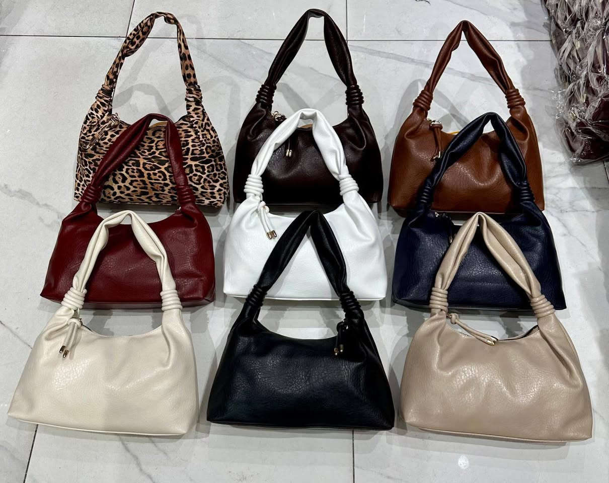 نبيع كافة الحقائب النسائيه من تركيا اسطنبول لكل دول العالم بأفضل الأسعار مبيعاتنا جملة فقط  للتواصل واتساب مباشر ⬇️️ 
https://wa.me/+905313199611.


**إذا كنت صاحب هذا الإعلان وتريد حذفه لأي سبب، رجاءا أرسل رسالة إلى الدعم الفني**