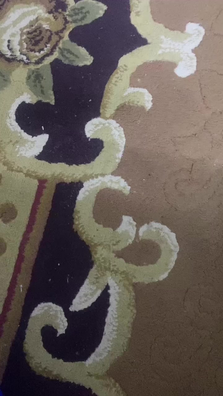 شلعات رخيصه ابيع لان نصفيه محتاجه فلوس


**إذا كنت صاحب هذا الإعلان وتريد حذفه لأي سبب، رجاءا أرسل رسالة إلى الدعم الفني**