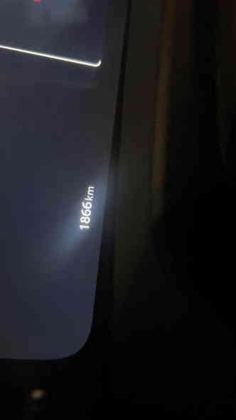 سلام عليكم لاندكروز موديل 2025 VX هايبرد فول مواصفات زيرو  كفاله عامه من كلشي تحويل ثاني يوم السعر 143مليون السيديه الاستفسار *********** بغداد
