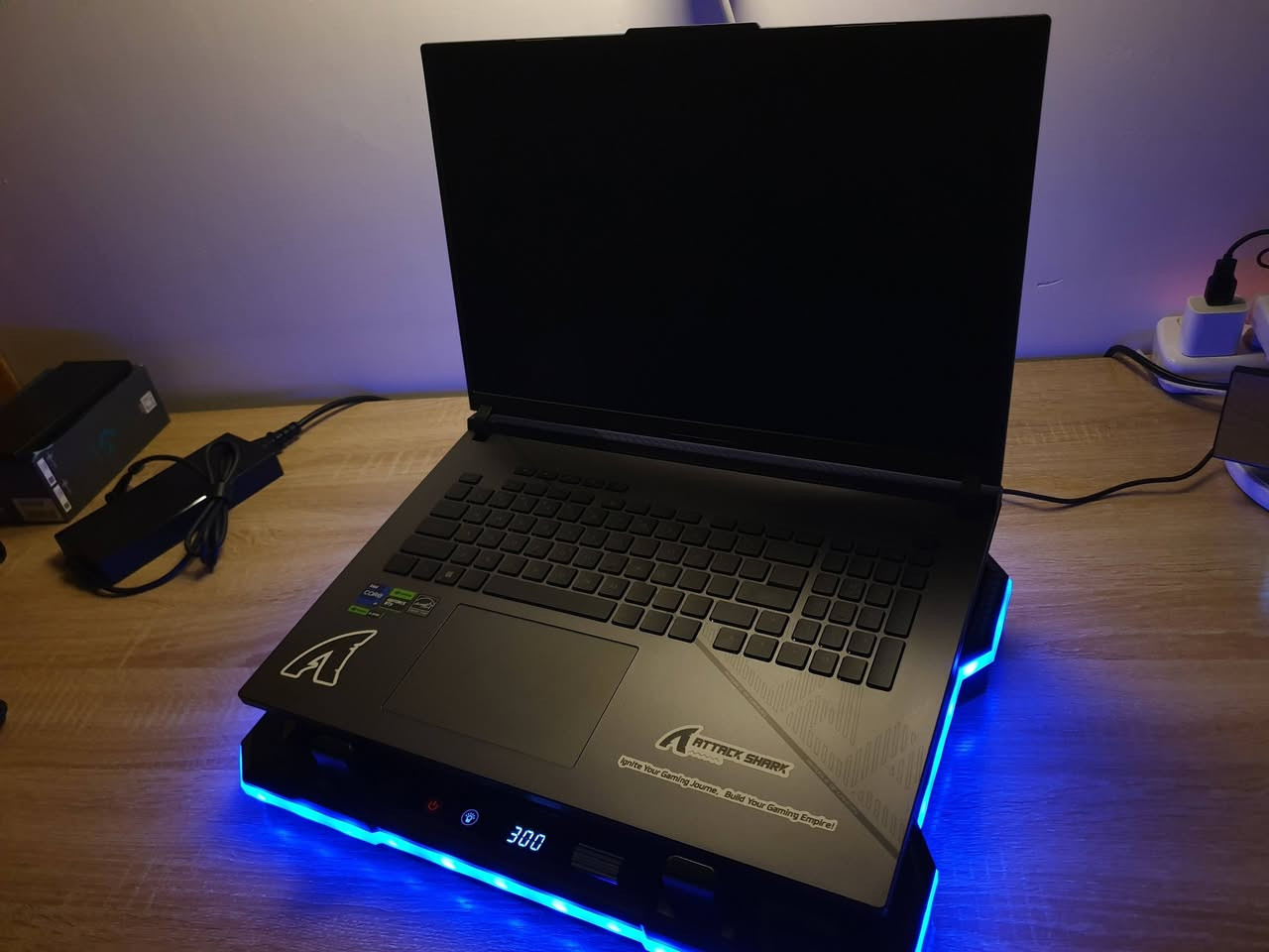 السلام عليكم من رخصة الادمن
لابتوب كيمنك للبيع كل ملحقاته والكارتونه موجودة ونظافة شوف واحكم مع جنطة وستاند مبرد
 قفله مليونين و٤٠٠ مكاني بغداد


**إذا كنت صاحب هذا الإعلان وتريد حذفه لأي سبب، رجاءا أرسل رسالة إلى الدعم الفني**