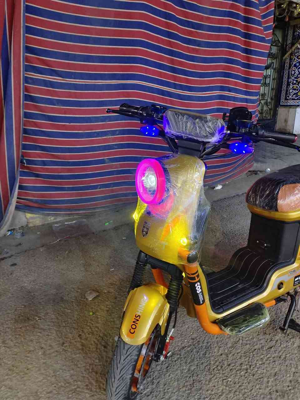 السلام عليكم ورحمة الله وبركاته
باسكل شحن جديد للبيع 2025
مستخدم اسبوع واحد فقط 
مكان: كربلاء 
الحجم  20
الون : اصفر مميز 
الون الويل :اسود :مميز
المواصفات 
السرعه :99 حقيقية
يعمل بنضام 4سرع
جهاز إنذار :عند السرقة
قفل التاير الخلفي
قفل السرج : او البطارية 
ويل كب.
بطاريات 5جدد 60A....... 12V
بايدر مساعد :وايضا يشحن البطارية
تيرات :جوبلس
دواسات دبلات :6 :2 أمامي :4 خلفي
اشاير يمنه يسره دبل اشارة 
لد :نهاري
لد :ليلي
لد :ليلي :إضافي
لد :خلفي 
مفتاح 🔑 و بصمة 
شاشة تقرأ :العطلات :والسرعة :والكيلو متر:وشحن البطارية.
وغيرها من المواصفات
السعر 475وبي مجال 

لاستفسار خاص او علـّۓ. الرقم اسفل
***********
