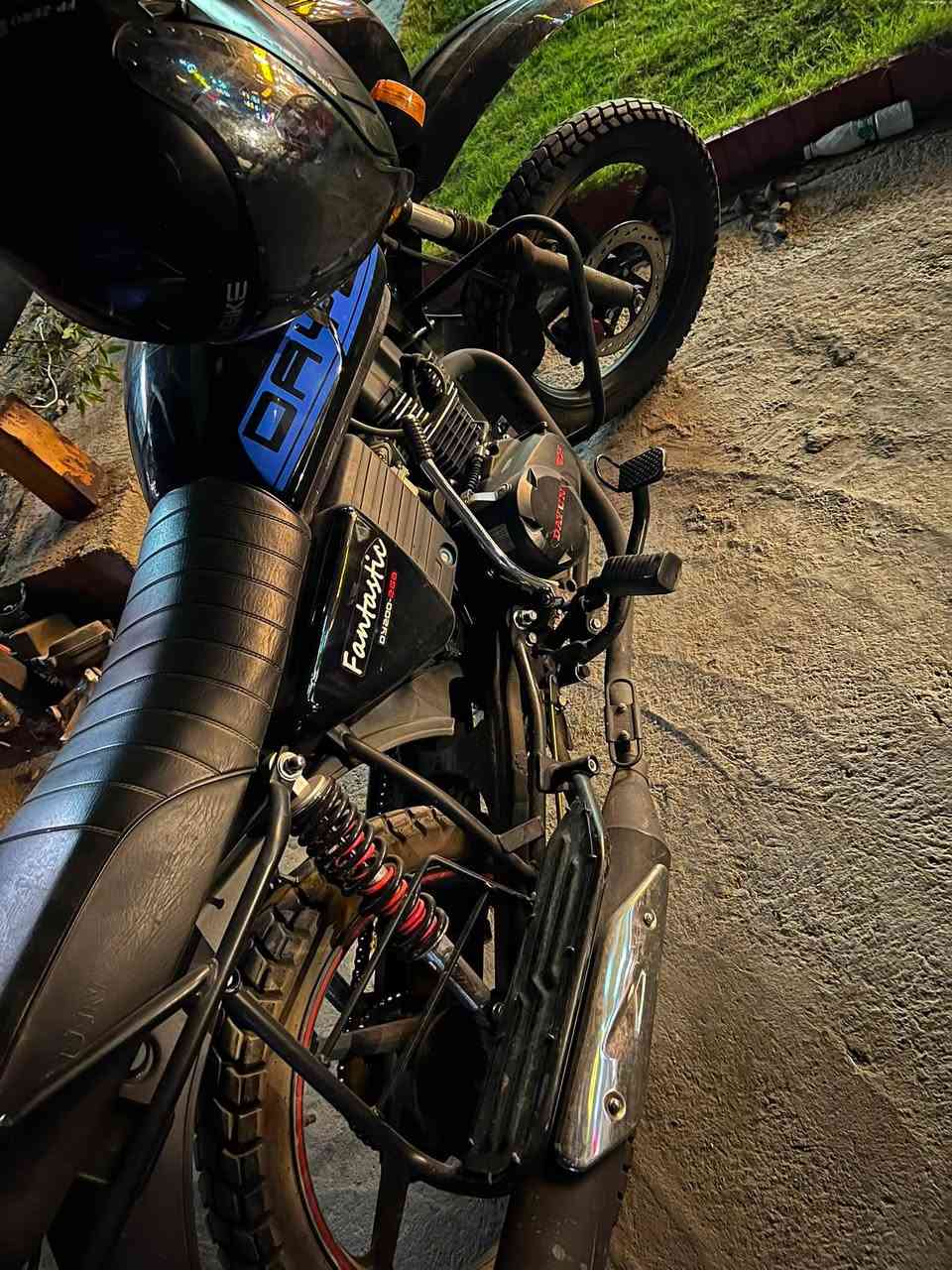 سلام عليكم دايوان 2026 مرقم أربيل بسم شركه تي ماكس آخذك لشركه عقد مروري كبل الدرجه كفاله عامه من كلشي حيل نظيفه ممشتغل بيه دلفري ابد ماشيه 3700 سعره 2400 مكاني بغداد الكاظميه ***********
