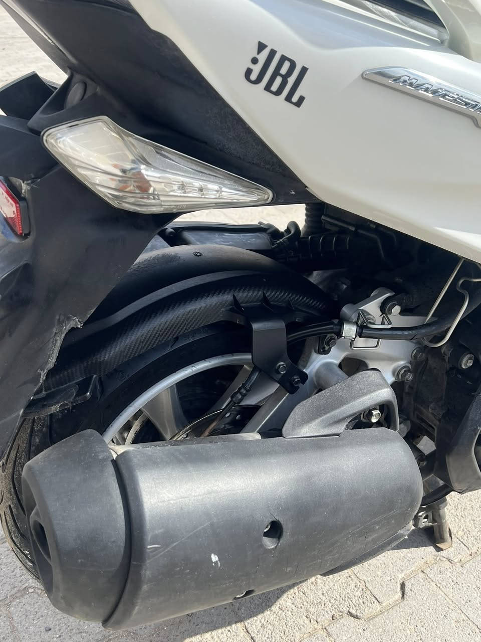 سلام عليكم ماجستا ياباني رمية طالعة من الرمبة قبل شهرين مكفولة من كلشي كهربائيات شغالة من كلشي سعرها 13 وبيها مجال مكاني بغداد الصالحية ***********
