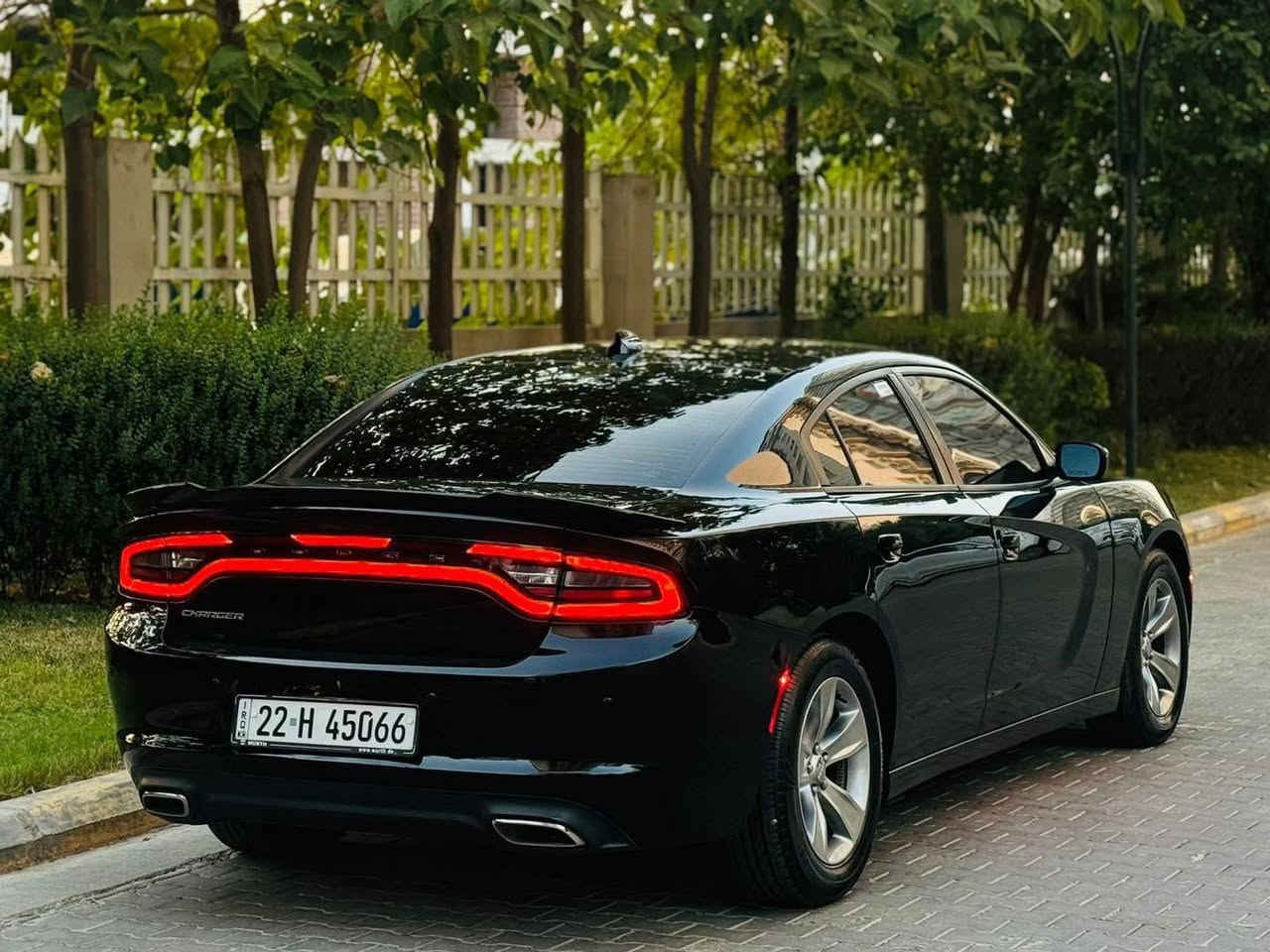 دۆج مۆدێل 2016 sxt کلین  بێ بۆیاغ شەریکە هارلم 
نمونە لە جوانی  گێڕ مەکینە بە شەرت 
95 مایل ڕۆشتووە 
بە ناوی خۆمە 
تحویل غرامە بە شەرت
نرخی198 گەڵاو مامەڵە 
واتس ئەپ  ڤایبەر ژ.م *********** كويسينجاك, أربيل
