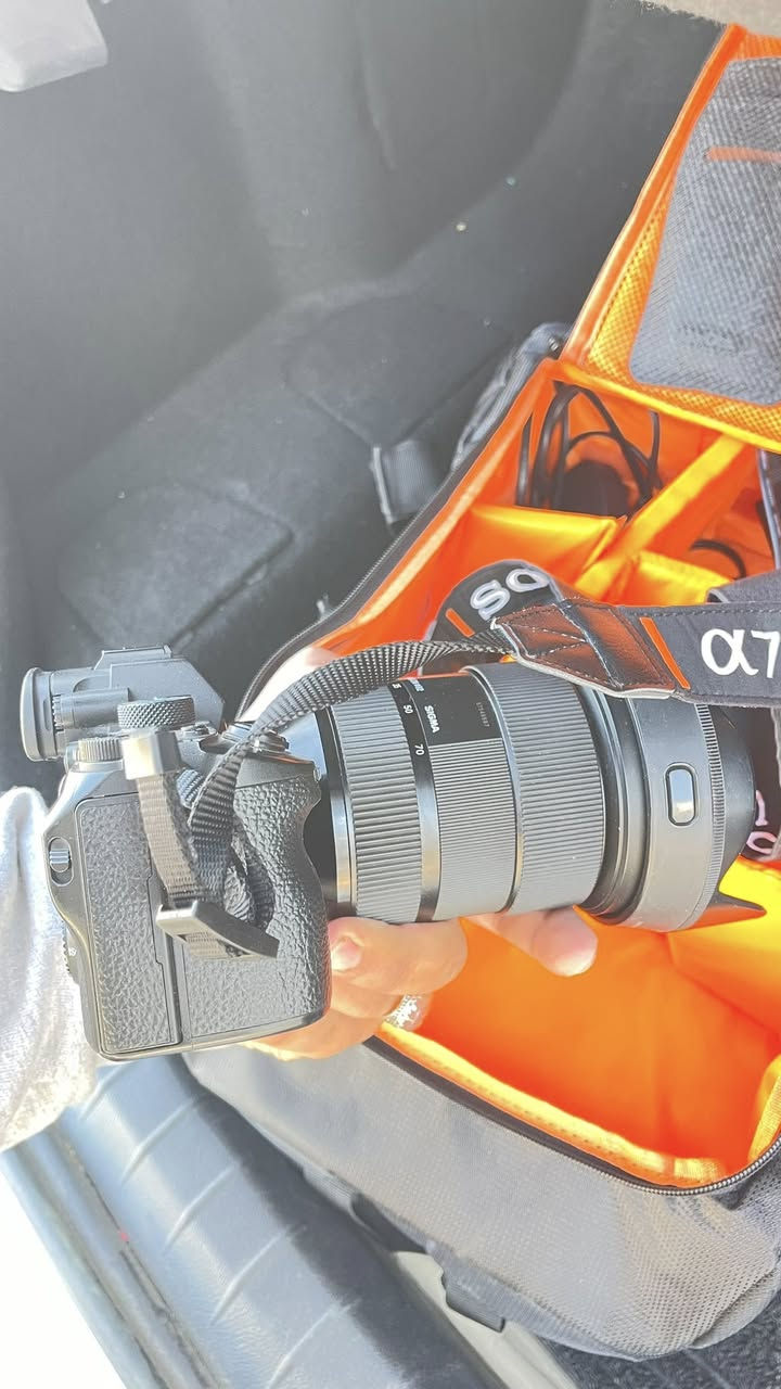 السلام عليكم كامرة سوني a73 للبيع مع عدسة سكما 24-70 نضيفة كلش
الكامرة شترهة 12k
مع ملحقات حقيبة 
شاحنة خارجية
رامين ساندسك ١٢٨/٦٤ الاصليات 
كارتريدر 
الكارتون مال الكامرة والعدسة موجودة
للاستفسار عن السعر 
***********
