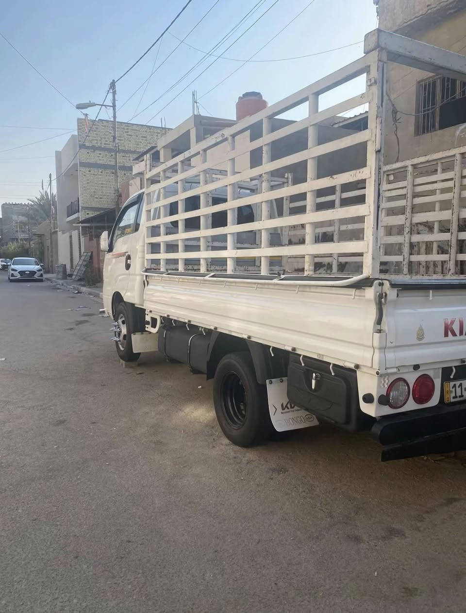 بنكو فحل مسكر دبلو جاف كوري للبيع سياره كفاله عامه مكينه وكير نعمه من الله مديل2017 التاير الخلفي محور14 سياره مناقصها شي مكان  بصره كرمه علي رقم بغداد للاستقسار ( *********** )
