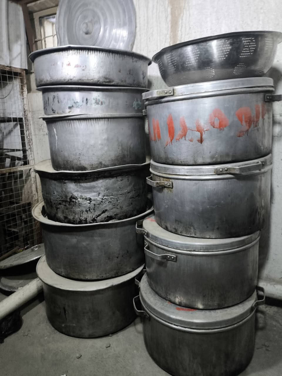 سلام عليكم قزنات وجتوره طباخات زلابيه رقم ***********
