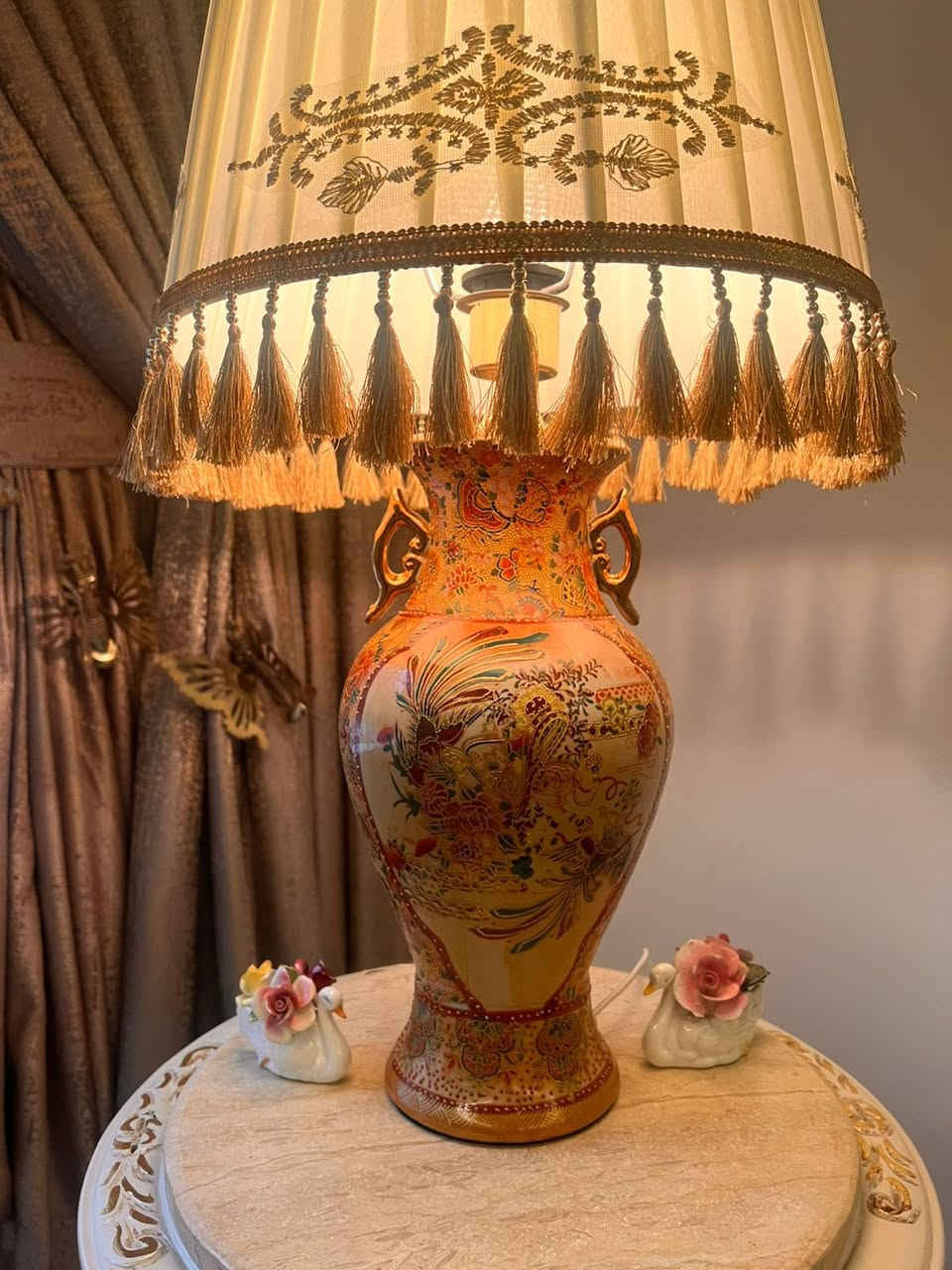 مصابيح زاويه مميزه فنتج وأنتيك شيد هاند ميد 🪷🪷


**إذا كنت صاحب هذا الإعلان وتريد حذفه لأي سبب، رجاءا أرسل رسالة إلى الدعم الفني**