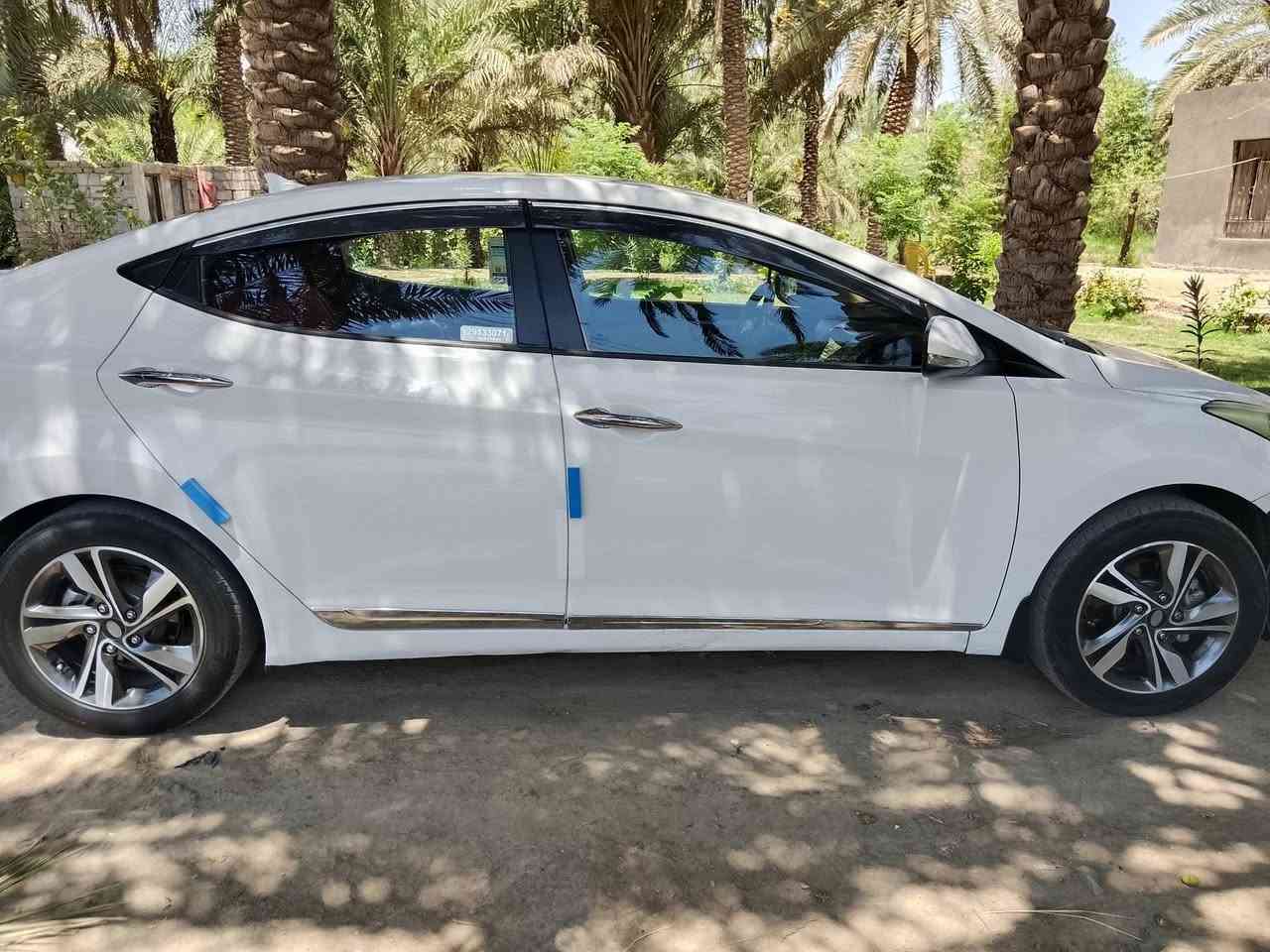 سلام عليكم انتره موديل ١٣ للبيع مكينه ١٨٠٠ تبريدمنضومه جديده حداديه جديده رقم بغداد انكليزي بسمي السعر ١١٠ وبيه مجال رقم ‏‪***********‬‏@
