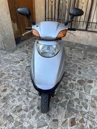 سبيسي ياباني نضيفه جداً  بغداد الحريه  السعر ( ٦٠٠ ) 07701898226