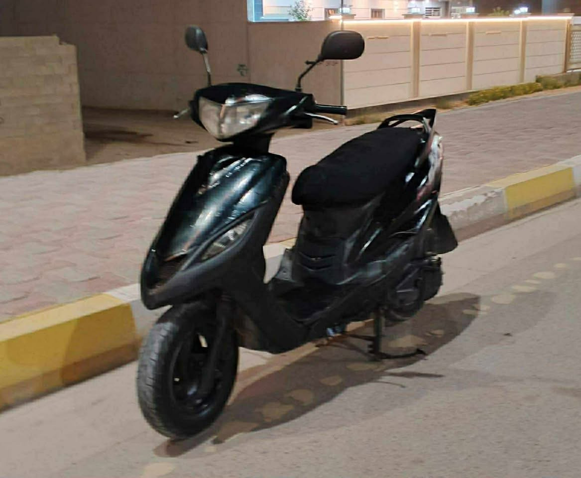 يالله السلام عليكم
للبيع او مراوس ب ايفون 

دراجه ياماها بومه
نضيفه كلش
مابيه اي خلل شغاله
كهربائيات شغاله اشاير لايتات دبل اشاره كلشي شغال 
نكره صلف 
دراجه نضيفه 
للبيع سعر 300 بي مجال قليل 
مكاني حصيبه شرقيه


**إذا كنت صاحب هذا الإعلان وتريد حذفه لأي سبب، رجاءا أرسل رسالة إلى الدعم الفني**