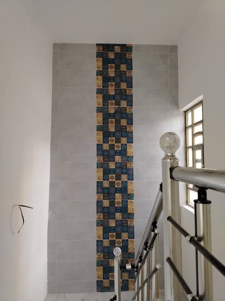 بسعر ٢٢٠ مليون وبي مجال للتفاوض
مشتمل ١٠٠ م طابق ونص منطقة الديوان 
........

........
للبيع بسعر ٢٢٠ وبي مجال للتفاوض
مشتمل ١٠٠ م طابق ونص مترمم ترميم شامل ٢٠٢٥
بسعر مناسب
واجهة ٥ نزال ٢٠
غرفتين نوم
مدخلين
في منطقة الديوان قرب ثانوية الاصيل
للاستفسار *********** متوفر واتس اب اتصال
