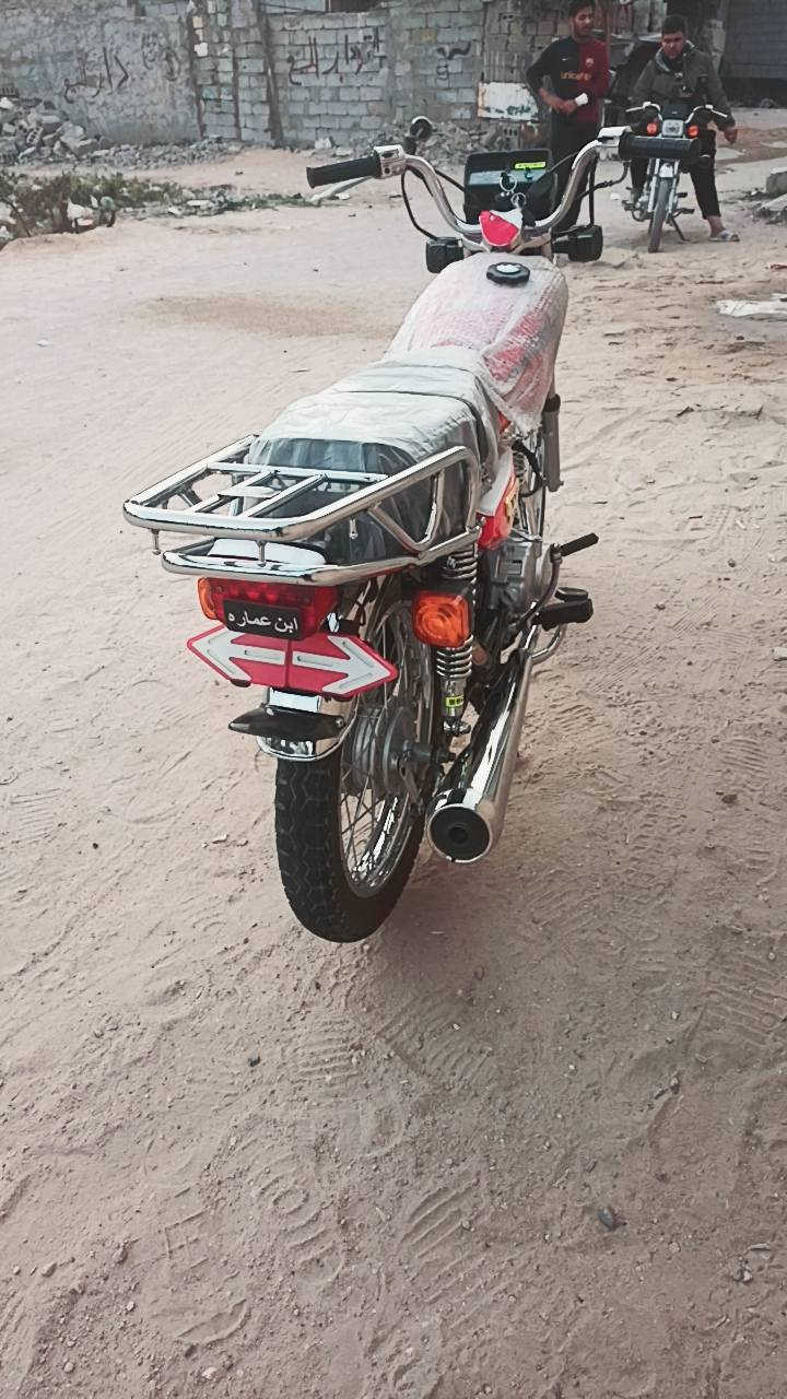 شلامجه اصل للبيع اوراق كامله تجي وتفحص ترايك من كربلاء للبصره دراجه حلوه شلعه ومعدل تخبل تاخذه منا ترقمه منا دراجه وكيل سعره 1،450مليون وربعميه وخمسين وبيه مجال للشرايه (الموشراي ومايعرف بيهن يتوكل ترا ارواحتنه لعبانه)  مكان كربلاء تحدي رقم هاتف ***********
