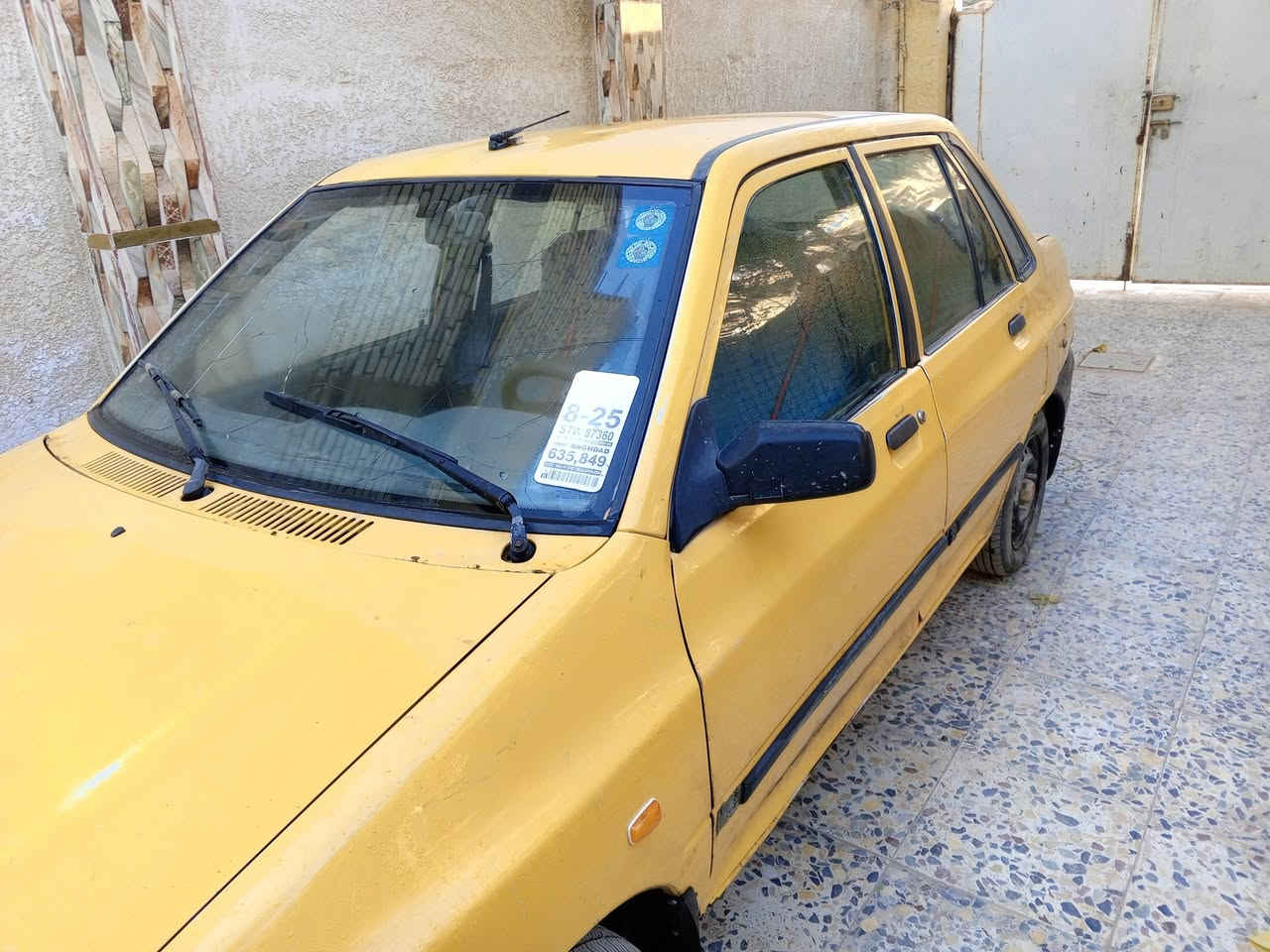 السلام عليكم
سايبا موديل 2015 
رقم بغداد دولي بسمي 
مصفرة هيئه غرمات سنويه جديده 
محرك كايم يردلها تجفيت 
كير صدر تايرات كلها تمام 
السعر مال بيع 27 
مكاني بغداد 
***********
