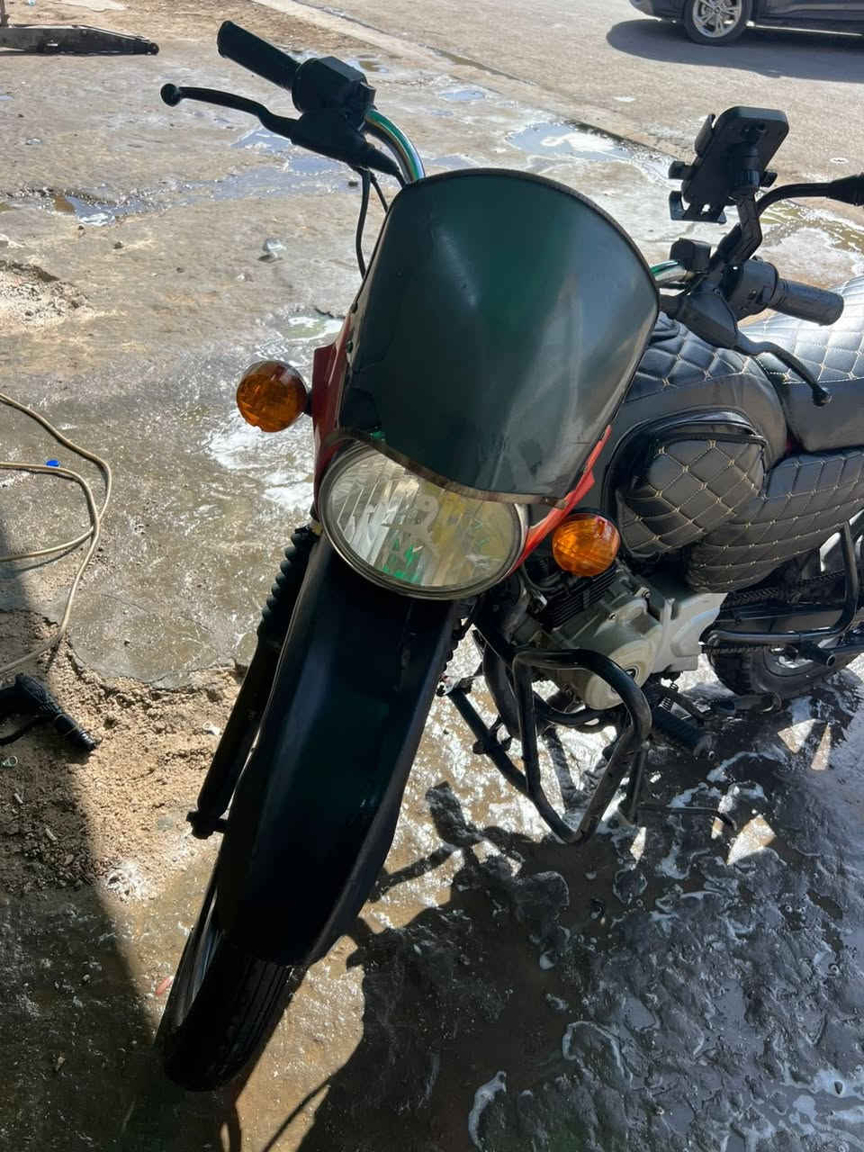 السلام عليكم دراجه بوكسر للبيع موديل ٢٢ دراجه خير من الله لا تنقيص ولا تبخير كهربائيات كلها شغاله ما بيها اي نقص الدراجه مكاني بغداد زعفرانيه رقمي *********** السعر خاص علا هاذا الرقم

