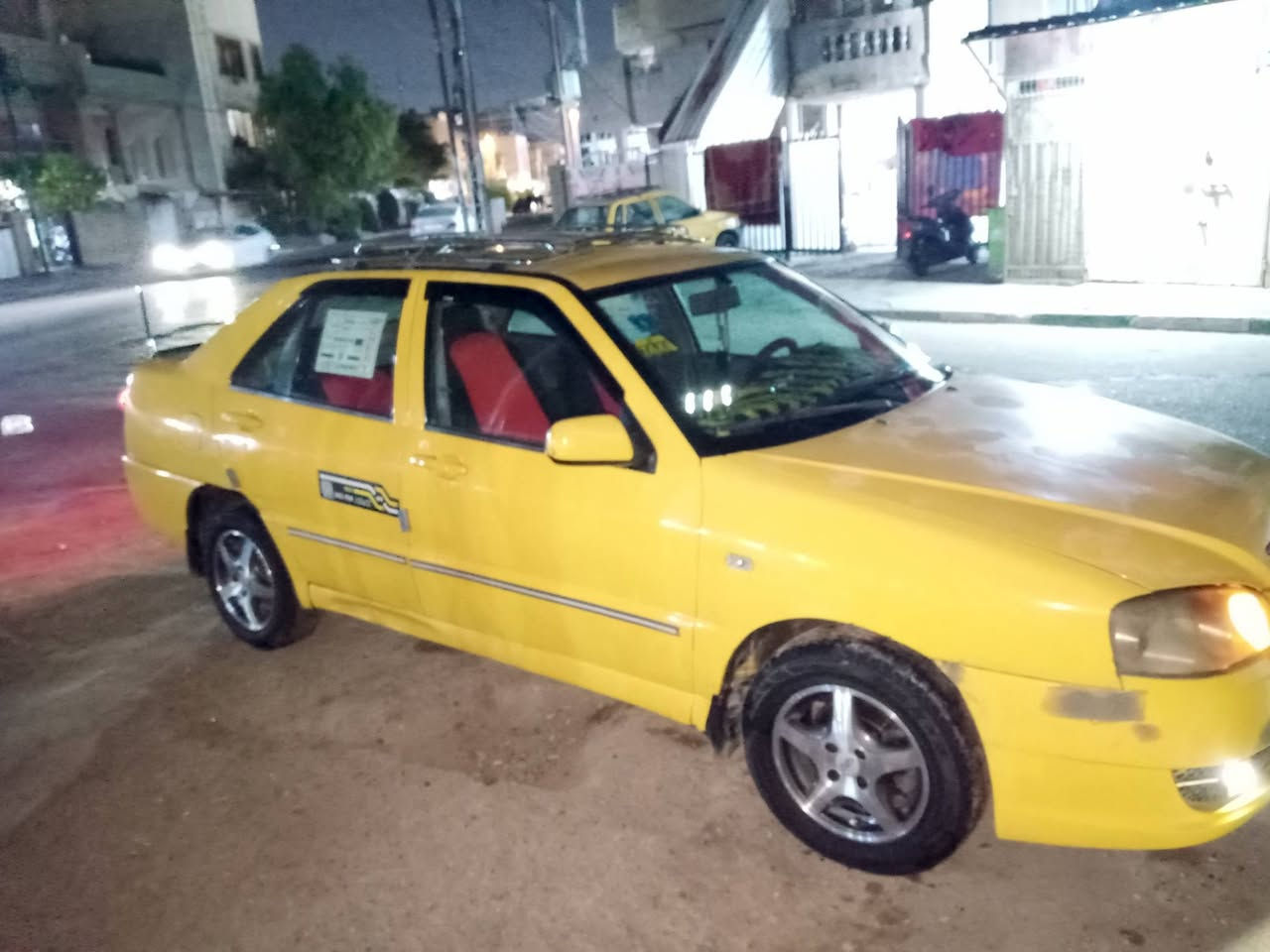 السلام عليكم شيري كوين موديل 2010 السياره كلها شغاله صدرها خير من الله غرفتها حلوه  كيرها جديد مكينه بيها بخار رقم بغداد انكليزي بسمي السعر 28 بيها مجال مكان بغداد حي العامل قرب اشاره البياع الرقم ***********
