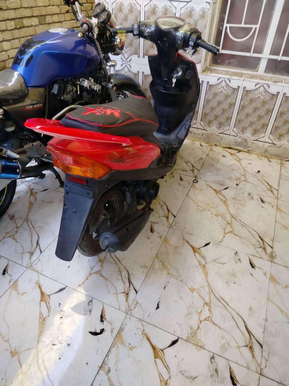 سلام عليكم شباب ماكس عدله ياباني ما مفتوحة وراق بسمي البيع ب850الشراي خاص مكاني ميسان قضا المجر الكبير حي الروضه وهاذ رقمي موجود واتساب ***********
