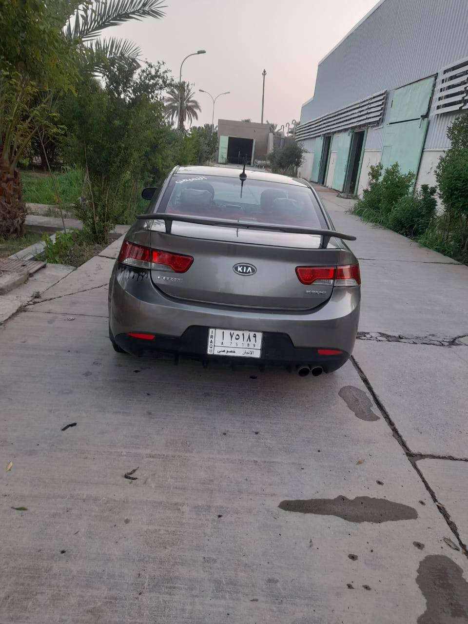 كيا فورتي تك باب للبيع..
 ملاحظات السيارة : السيارة مصبوغه عام جمالية حادثهة خارج العراق بجم بس شاصيها سليم وداخل العراق مضروبه بلباب مال سايق يعني صفحه كامله كير بدلته جديد محرك هم مبدله جديد كاصه حاوية مكفول ومضمون هوة والكير تجي تفحص بنفسك وتاخذ سيارة نضيفه مرتبه من الداخل اقتصادية محركهة الفين تيربو بغداد, العراق


**إذا كنت صاحب هذا الإعلان وتريد حذفه لأي سبب، رجاءا أرسل رسالة إلى الدعم الفني**