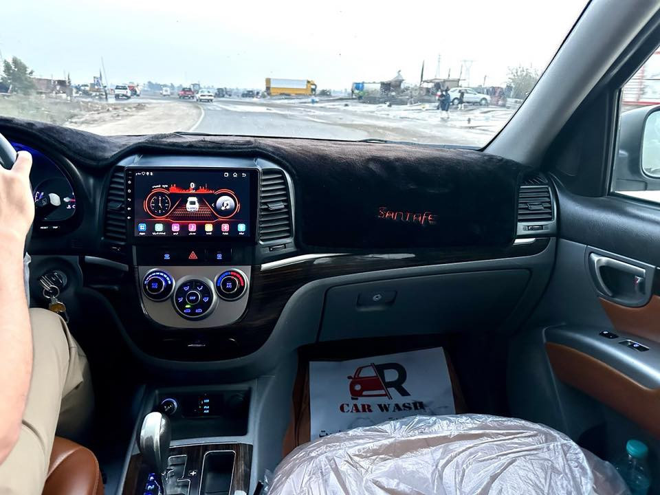 سنتافي 2011 نضيفه ماشيه 92 مكينتها جيده السونار بالمنشور بيها 3 قطع تكشير وقطعتين حادث السعر 120 مجال***********
