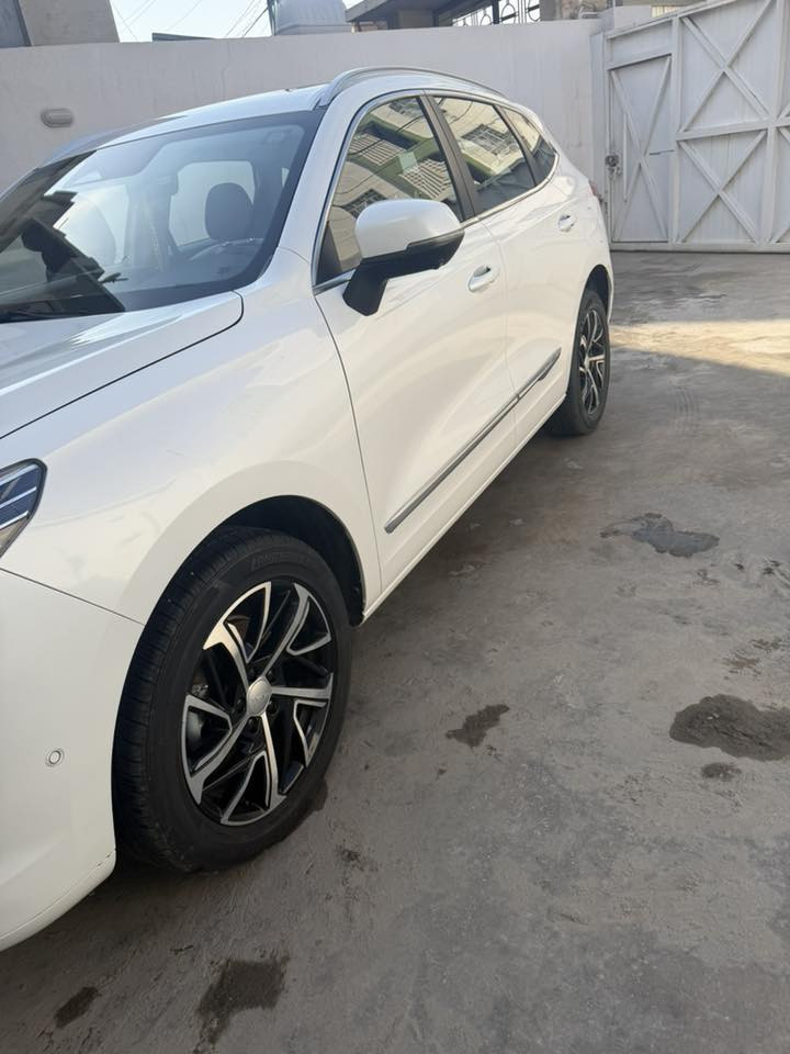 هافال جوليان فول مواصفات اعلى فئه 
داخل ضمان الشركة 
ماشيه ٥٥ 
بيها شبر بارد 
سعر ٢١٥٠٠ 
تواصل واتس ***********
بغداد
