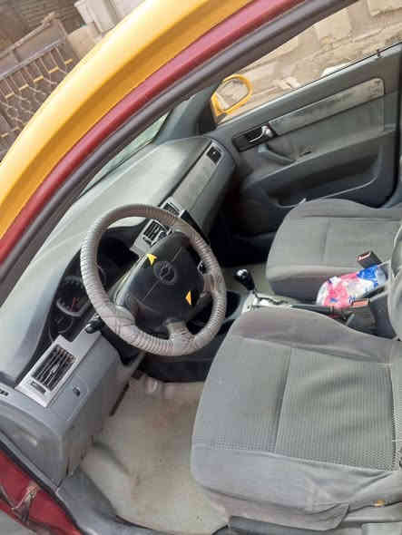 السلام عليكم للبيع سيارة اوبترة فورنزة موديل 2008 رقم بغداد مكينة كير خير من الله السعر 43اوبيها مجال للاستفسار الاتصال على الرقم *********** المكان بغداد حي الجهاد
