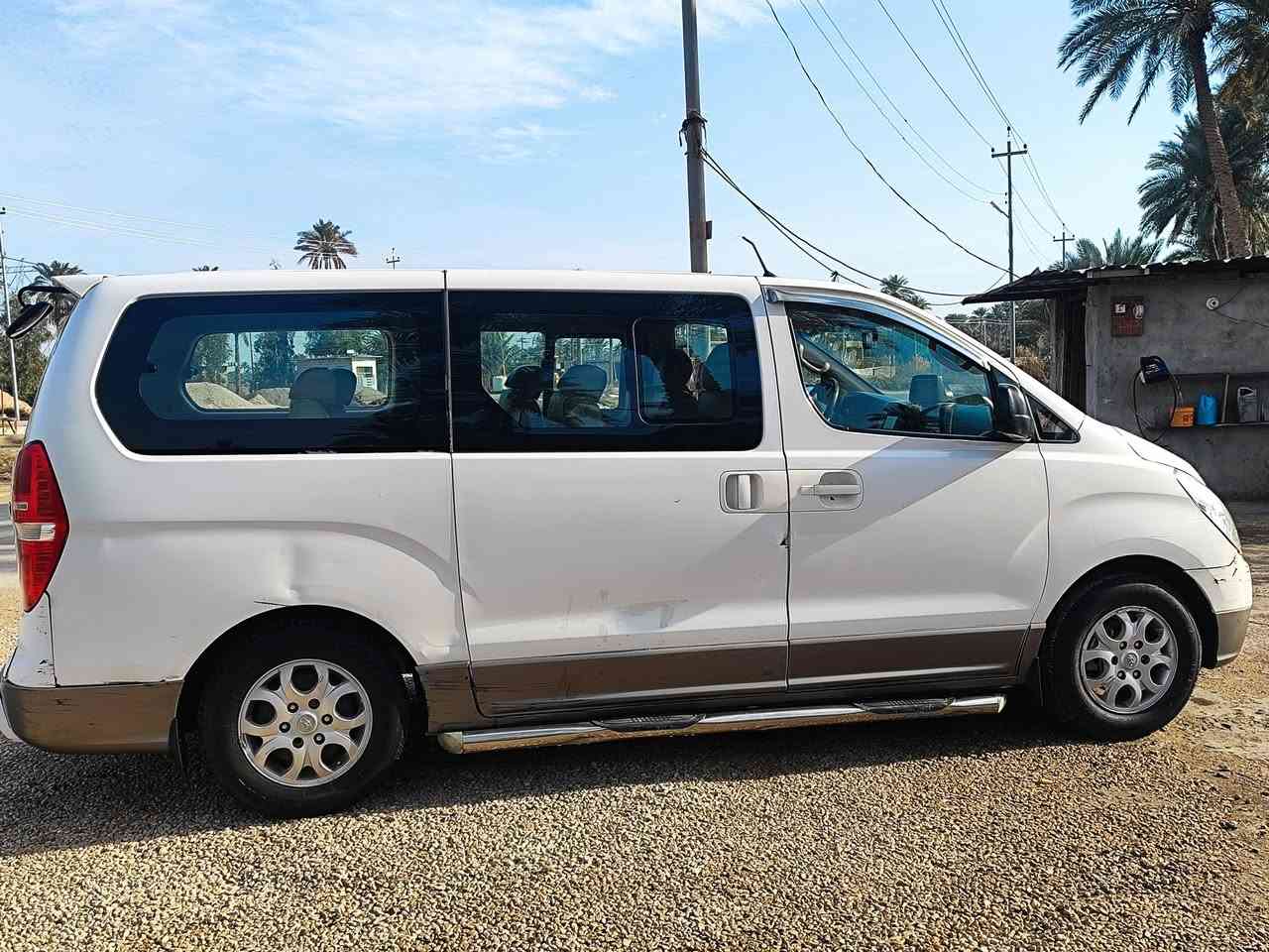 ستاركس  كلشي بيه بلادي  موديل 2016 سياره خير من الله معدل حداديه ما مشتغلين بيه ولا فاره ويله بكراج مجرد ستخدام منزلي 
لمكان كربلاء طوريج 
لسعر 190
لرقم***********
***********
