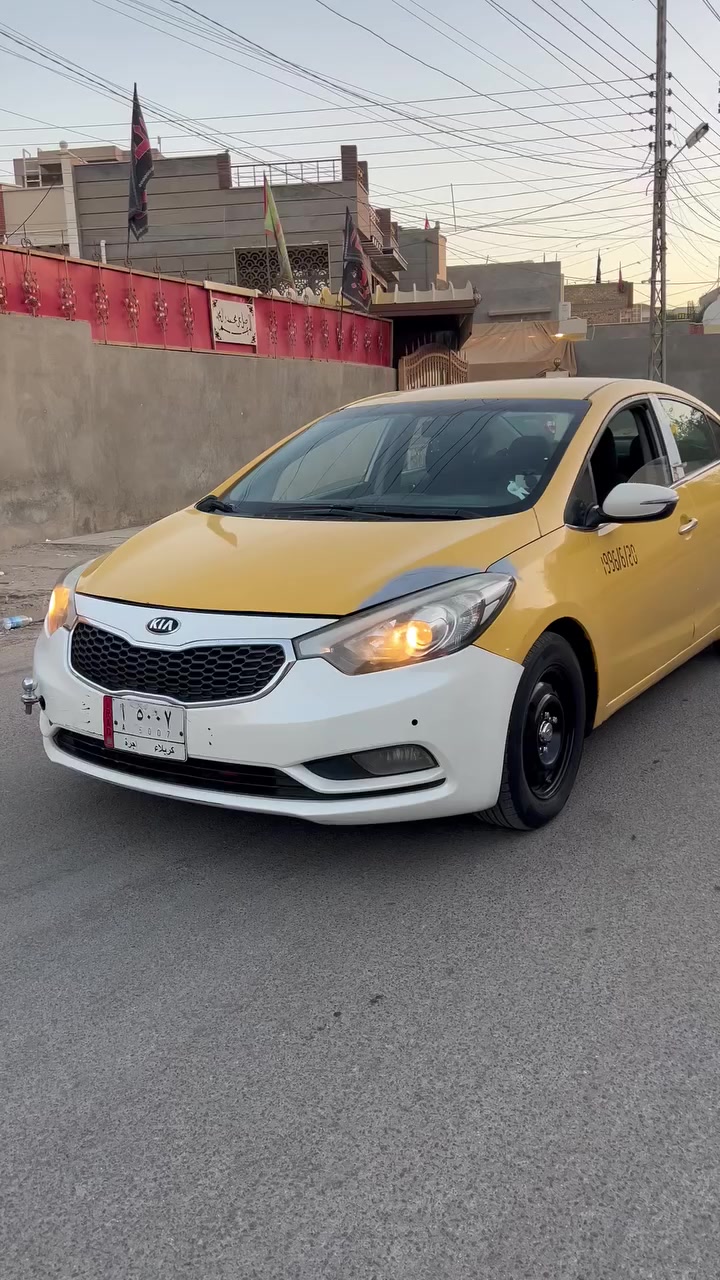 سلام عليكم احبتي مرخصت اخوتي كيا فورتي للبيع موديل 2014مكينة 2000جيدي اي رقم كربلاء رقم مميز حادثها بابتين من امريكة سيارة شوف العين ناقصها صبغ حدادية تخم تاير صار سبوع شادهن سيارة جاي اعمر بيها وصار عدي ضرف طارة وطريت اعرضها للبيع بيها خط على كربلاء ابيعها على خطها الشراي توصل على الخاص ***********
