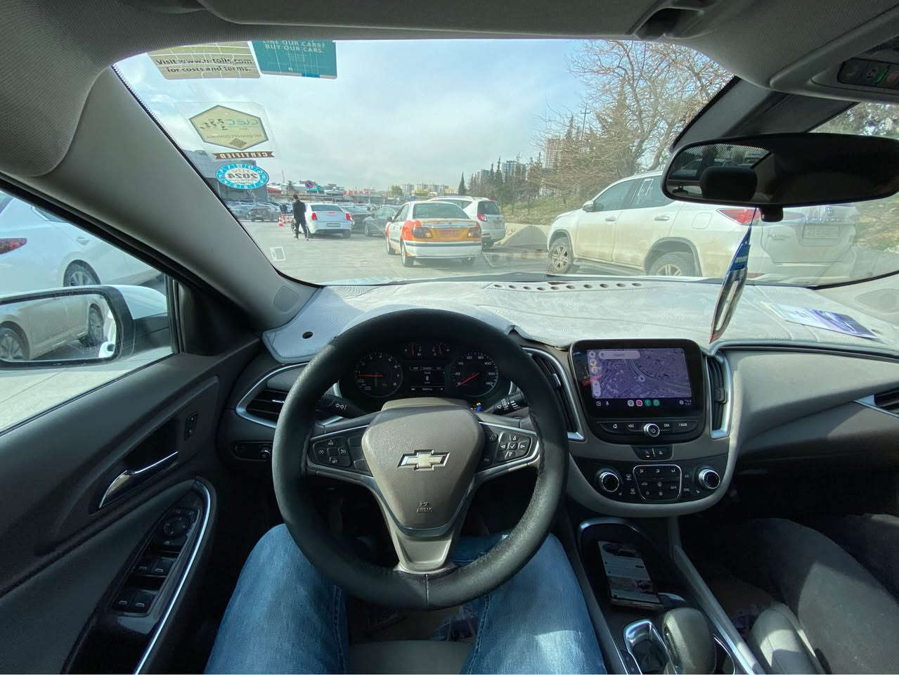 ئەم سەیارەیە بۆ فرۆشتن
مالیبۆ Ltمۆدێل ٢٠٢٢ ناو رەساسی  ٦٨هەزار ڕۆشتوە چەمەڵخەو بۆندید بۆیاخە چەمەڵێخی سەکنی  کارتی هەیە سەیارەکە ناو ڕەساسی و مەرخوبە  سەیارەیەکی زۆر جوانە و ماڵی دۆستە هیچ کەمو کورتیەکی نیە سەیارەی دەستی خۆمە و هی مەعرەز نیە 
بە شەرتی گێڕ و مەکینە و خرامە و تەحویل
سەیارەکە سەنەوی تازەیە تا ناوەڕاستی ساڵی 2028
نرخ / 127 وەرەقەو و معامەلەیەکی کەم
ژ.م / ***********
سەیارەکە لە سلێمانیە السليمانية, العراق
