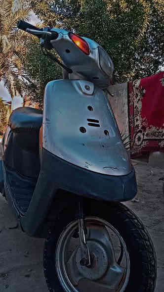 سلام عليكم دراجه بطه للبيع سعر 110 عوزه بوشه وبستم المكان حله الثوره الرقم ***********
