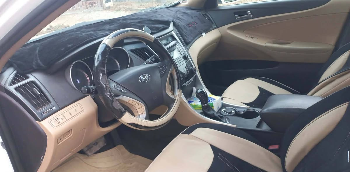 سوناتا موديل ٢٠١١ رقم ديالى مكفوله بدون صبغ بلاد ليبل واحد صور الحادث بالمنشور فقط دعاميه خلفيه كير محرك تبريدصدر تخم تاير جديد كله تمام   ٠***********مكاني بعقوبه
