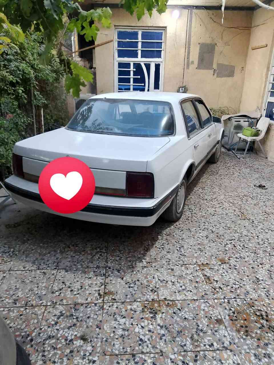 سلام عليكم اولدز موديل 90 للبيع رقم بغداد انكليزي باسمي تحويل ثاني يوم مكينه وكير خير من الله مصبوغه عام للجماليه السياره احله من الصور السعر 30 وبي مجال مكان بغداد ***********
