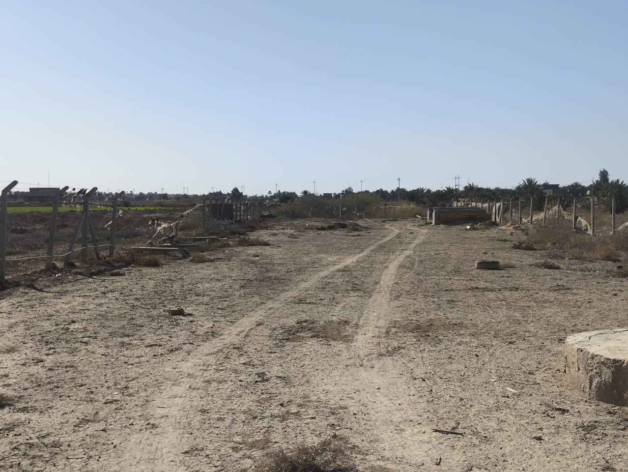 عـــروضـنا  بشهــر رمضان المبارك
السلام  عليكم 
قطعة ارض للبيع المساحة الكلية 
دونم
 الواجهه 28 
طابو زرعي سند 25 تحويل مباشر 
مابيها ورثه السند بسم راعيها 
قرب العلويه شريفة بنت الحسن 
تبعد عنها 3 دقايق 
ماي كهرباء خطوط مدارس تصلح سكن 
وتصلح مزرعه قريبه ع شارع شريفة 
للأستفسار اكثر يرجى التواصل معنا على الارقام التالية 
***********
***********
 بيهن وتساب ثنينهن
