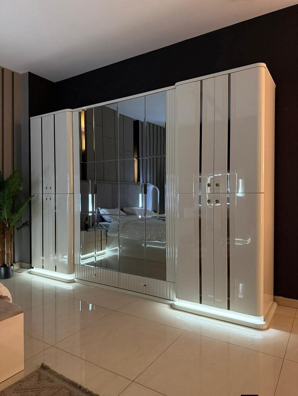 لأنك تستحق غرفة نوم تليق بك
ولان الراحة تبدأ من غرفة نوم مثالي
احجز الان! غرفة كارمن مودرن ✨
__________________

-متوفر النقل والشد جميع لمحافظات
-أرقام البيع المباشر  واتساب  📲***********
‏‪***********‬‏
راسلونا عبر صفحاتنا متواجدين  24 ساعه 
____________________________
