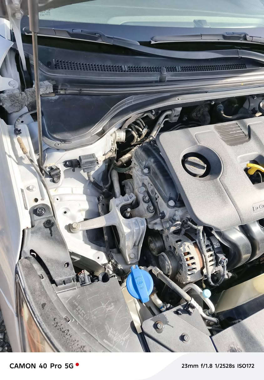 اللهم صل على محمد وال محمد 
انترا موديل ٢٠٢٠
وارد كندي . حادث خفيف بدون ايرباك 
السياره ستخدام شخصي بانزين محسن  ماشيه ٥٣ الف 
نظيفه وجاهزه تبريد حداديه كلش جاهزه 
باقي فتره قليله وتداور 
السعر ١٤٥ وبيه مجال 
العنوان. ذي قار سوق الشيوخ 
***********
***********
