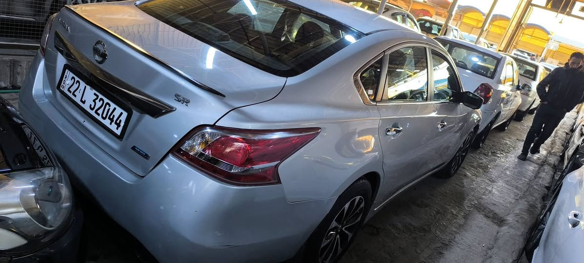 4.  سبو خه بي لي درانه سه نه وي نويه   به نا وي خؤ مه گيرو مه كينه و ته بري دي به شه ره   شوين هه و لير     

*********** أربيل, العراق
