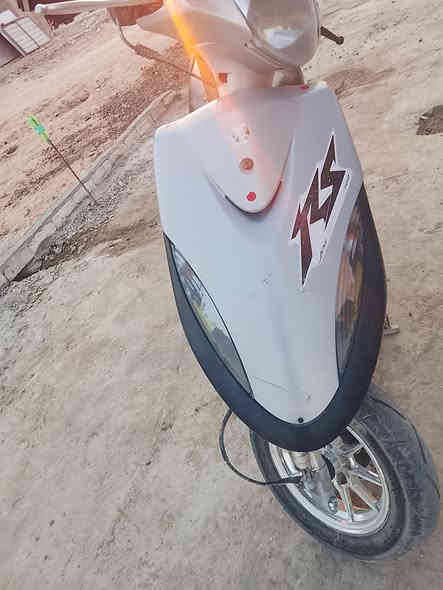 سلام عليكم دراجه ماكس عدله دراجه كهربائيات كلها شغاله سلف هورن حساسات كلها شغاله مكينه مكفوله كفاله عامه مختمه كفرات مكينه بلادي فول شلعه معدل ضمان مكان الدراجه البياع تقاطع درويش سعر 450 رقم الهاتف ***********ممتواجد على الفيس
