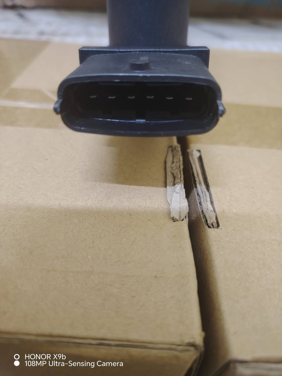 سلام عليكم اخوان اشتريت غراض امزون وطلعت هاي القطعة دكيتهه بكوكل يكول مجاول مال كروز
شراي هذا رقمي *********** اتصل وتدلل
