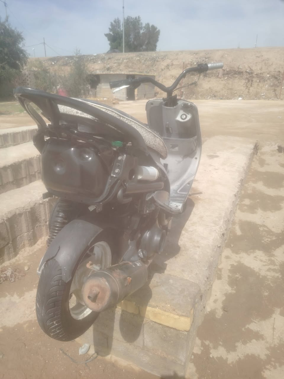 دراجه للبيع دراجه خير من الله دراجه كامله مختم ختم واحد بس مفتوحه مره وحده بوش وبستم مكان حي الحكيم السعر ٤٢٥ وبيهه مجال 👍🏼💞


**إذا كنت صاحب هذا الإعلان وتريد حذفه لأي سبب، رجاءا أرسل رسالة إلى الدعم الفني**