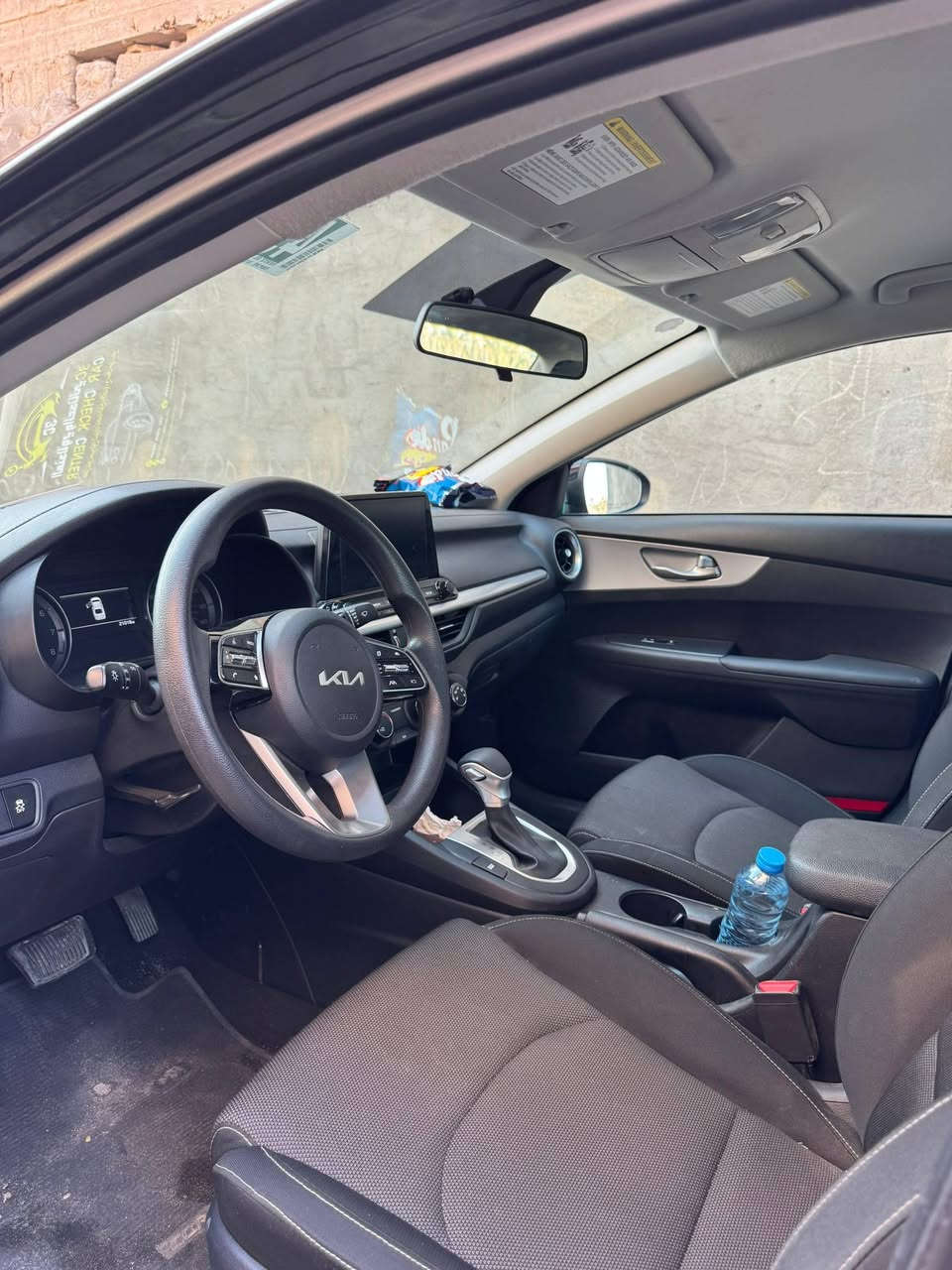 السلام عليكم فورتي واريد أمريكي مديل أربع وعشرين مكفوله بدون حادث بدون ظربه وبدون رقم السعر 145وبيهه مجال حك الجيه لاستفسار ***********
