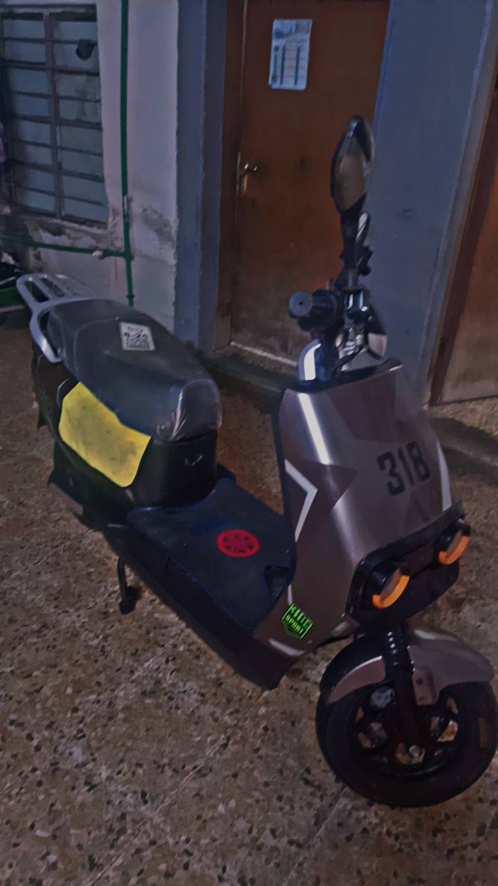 السلام عليكم دراجة شحن. 318 للبيع فقط السعر 550وبي. مجال شي. قليل


**إذا كنت صاحب هذا الإعلان وتريد حذفه لأي سبب، رجاءا أرسل رسالة إلى الدعم الفني**