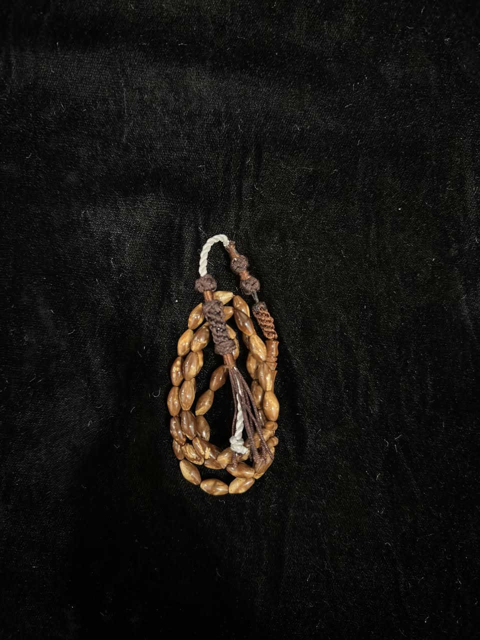 تحفه من النارجين الكفي المسباح نظام فرز تطبيع سيراميك بالكامل مفروز من 3 سبح 45 خرزة كصة حبة الشعير فواصل كعب غزال كركوشة خليجي متوفر خدمة توصيل لكافة محافضات العراق للاستفسار يرجي التواصل على الخاص


**إذا كنت صاحب هذا الإعلان وتريد حذفه لأي سبب، رجاءا أرسل رسالة إلى الدعم الفني**