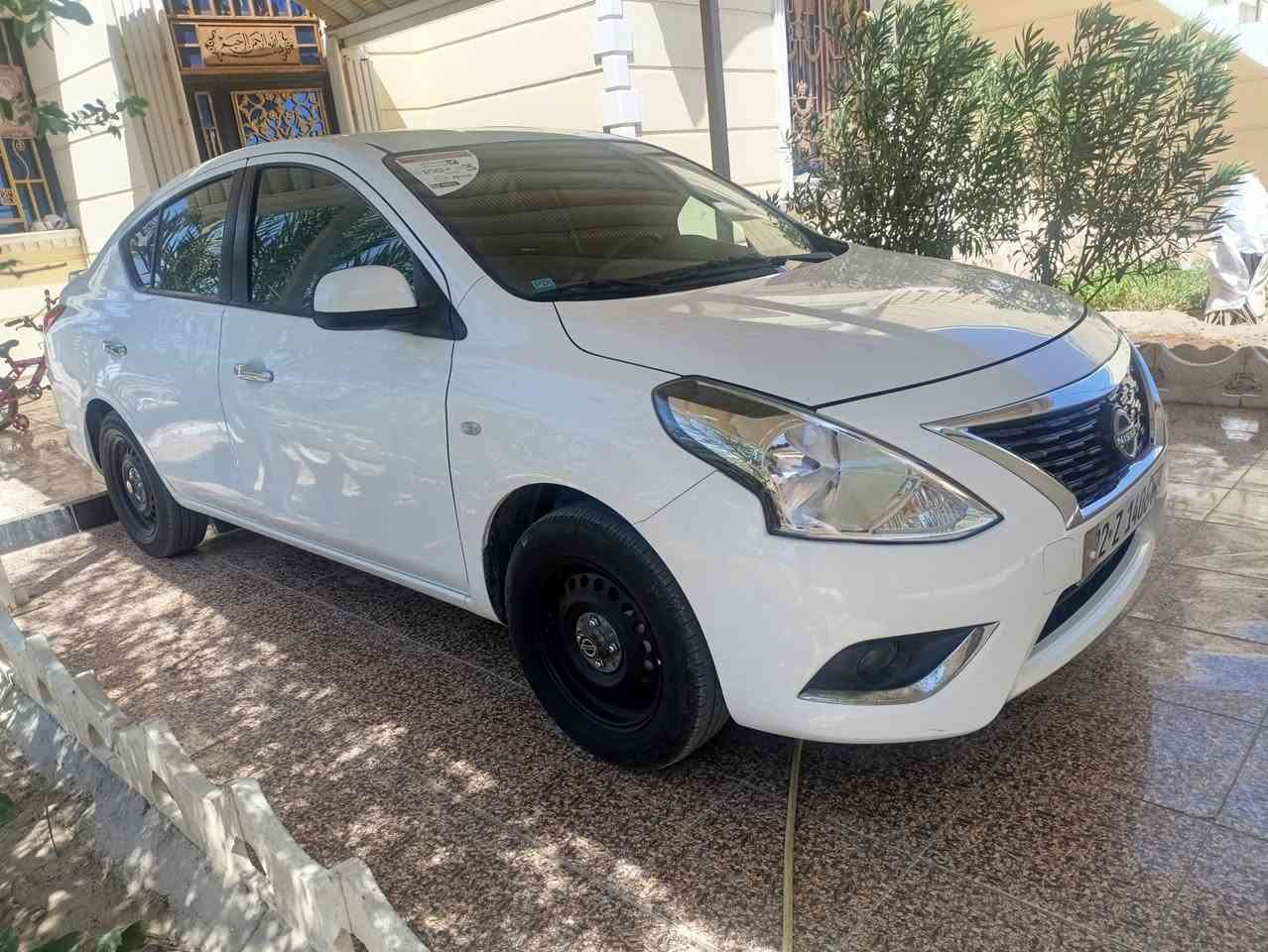 نيسان 24هندية كفالة ماشية 39 السعر 125وبيها مجال ***********
