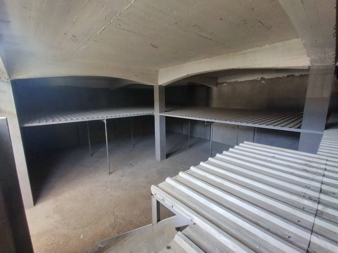 السلام عليكم متوفر كراج سيف اللايجار مساحه كبيره طابقين 
الموقع جانب الايمن قرب الجديده مقابيل شركه سنتر بغداد 

تواصل الاستفسار 
***********

*********** واتساب
