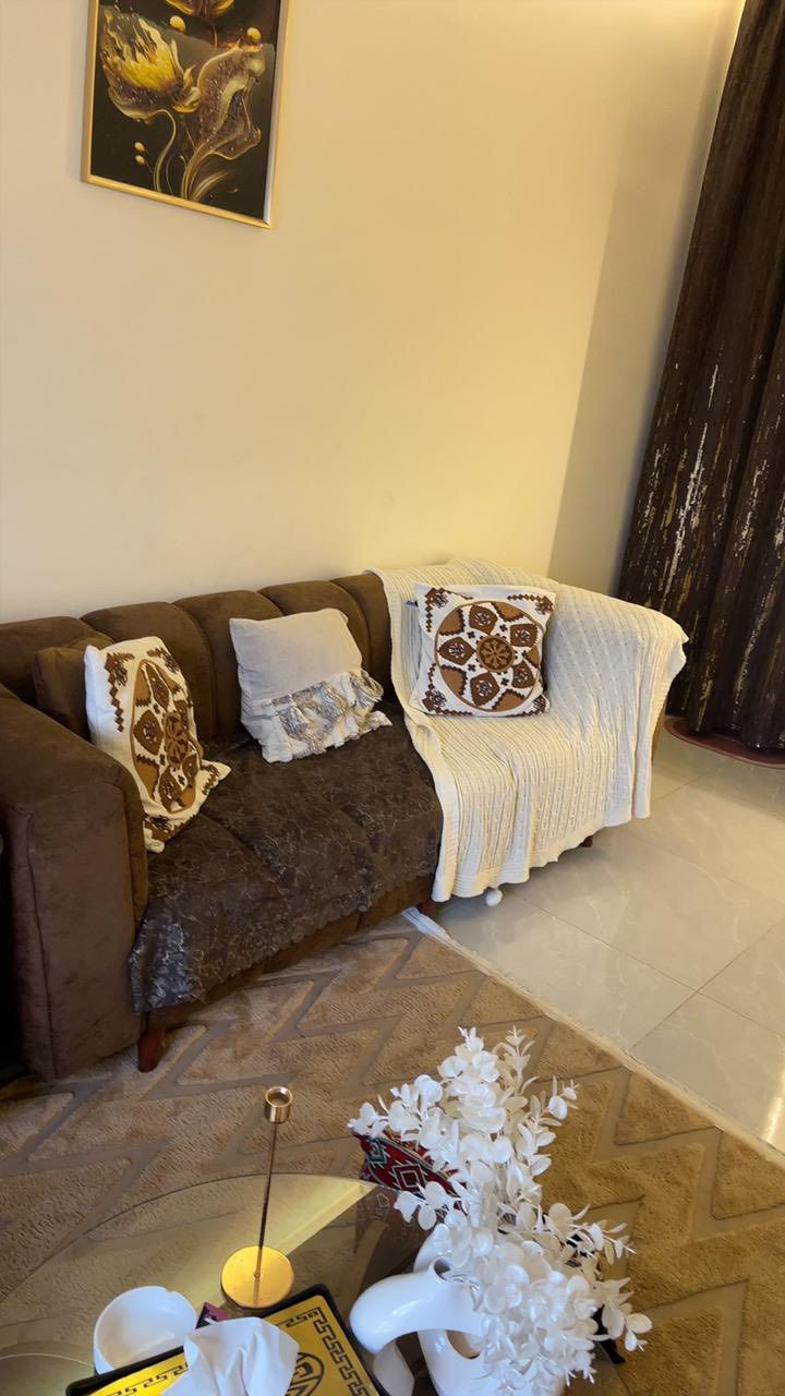 عندي هذه التخم البيع السعر عل خاص هذه الرقم بي واتساب ***********
